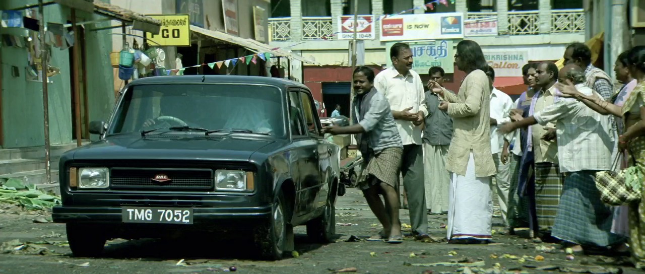 Anegan (2015) WEB-DL Hindi + Tamil 1080p x264 AVC HE-AAC 5.1 CineVood.mkv.0002